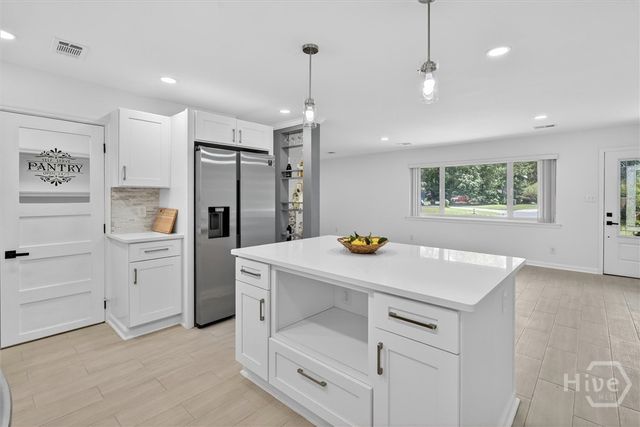 102 Burbank, Savannah, GA 31419