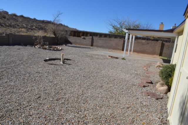 225 PUMICE Loop NE, Rio Rancho, NM 87124