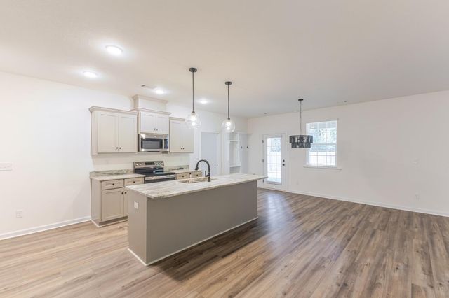 1964 Bunting Drive, North Augusta, SC 29841