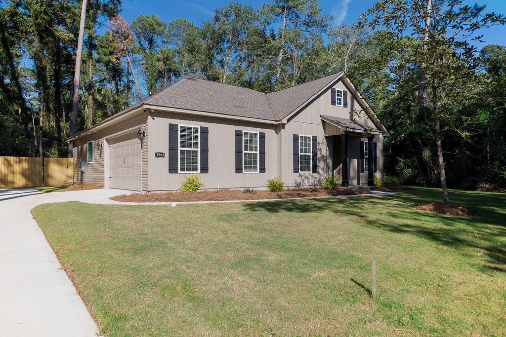 1964 Bunting Drive, North Augusta, SC 29841
