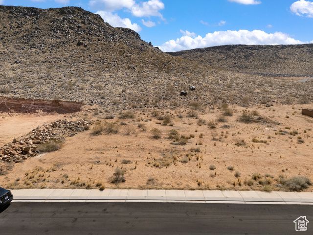 2405 S 3330 W, Hurricane, UT 84737