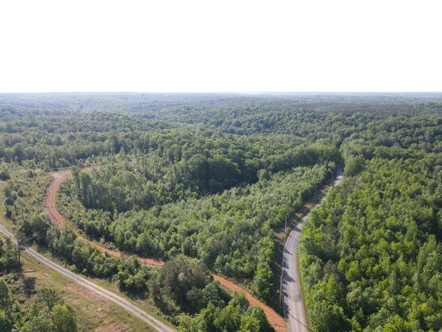 303 Hurricane Creek, Stewart, TN 37175