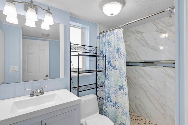 1215 97th Street Ocean Apt 6, Marathon, FL 33050