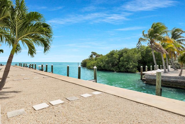 1215 97th Street Ocean Apt 6, Marathon, FL 33050