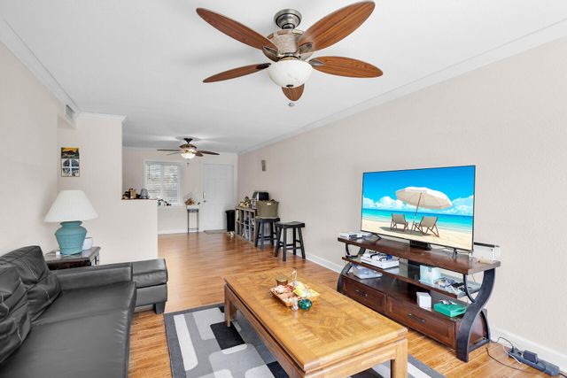 1215 97th Street Ocean Apt 6, Marathon, FL 33050