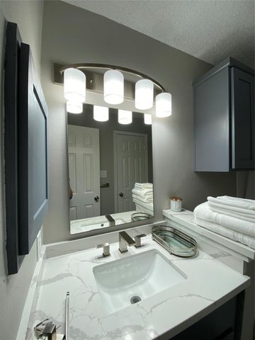2300 Old Spanish Trail 2020, Houston, TX 77054