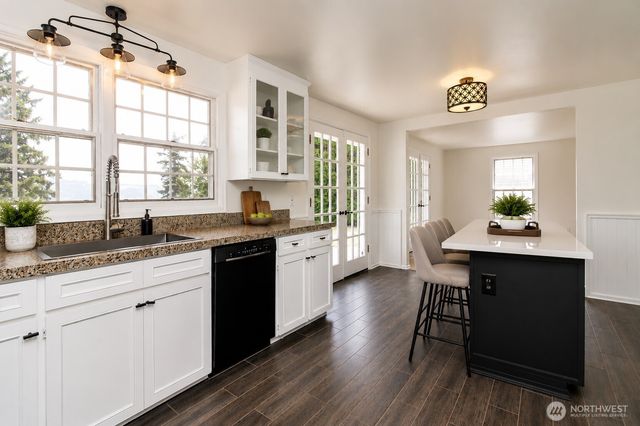5403 Edgewood Drive E, Edgewood, WA 98372