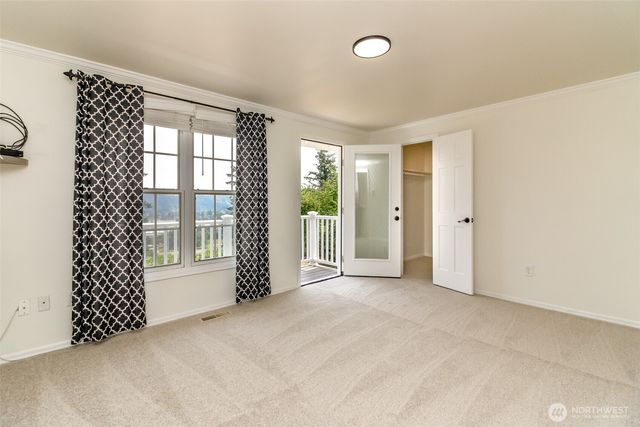 5403 Edgewood Drive E, Edgewood, WA 98372