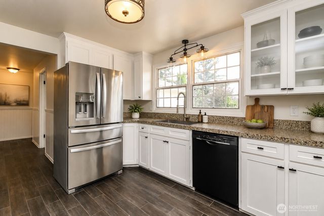 5403 Edgewood Drive E, Edgewood, WA 98372