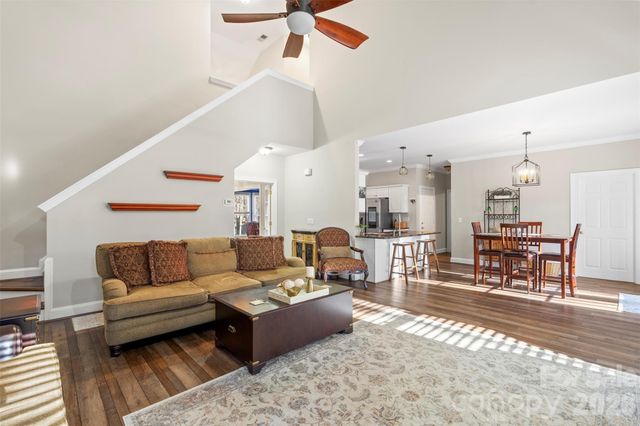 123 Wildiris Drive, Mooresville, NC 28117