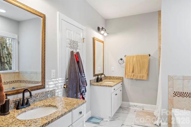 123 Wildiris Drive, Mooresville, NC 28117