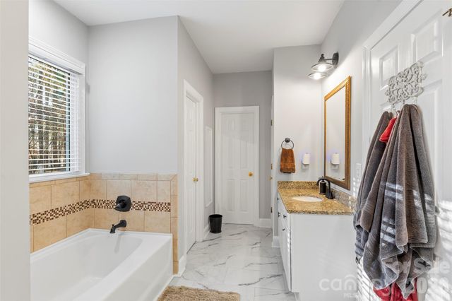 123 Wildiris Drive, Mooresville, NC 28117