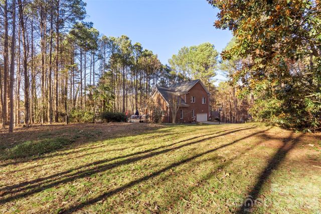 123 Wildiris Drive, Mooresville, NC 28117