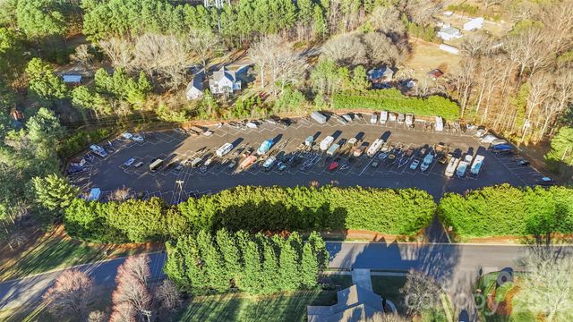 123 Wildiris Drive, Mooresville, NC 28117