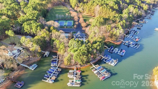 123 Wildiris Drive, Mooresville, NC 28117