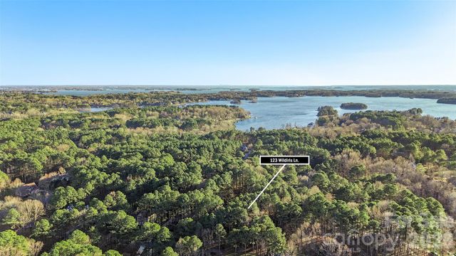 123 Wildiris Drive, Mooresville, NC 28117