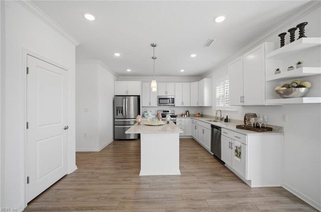 329 Middleton WAY, Chesapeake, VA 23322