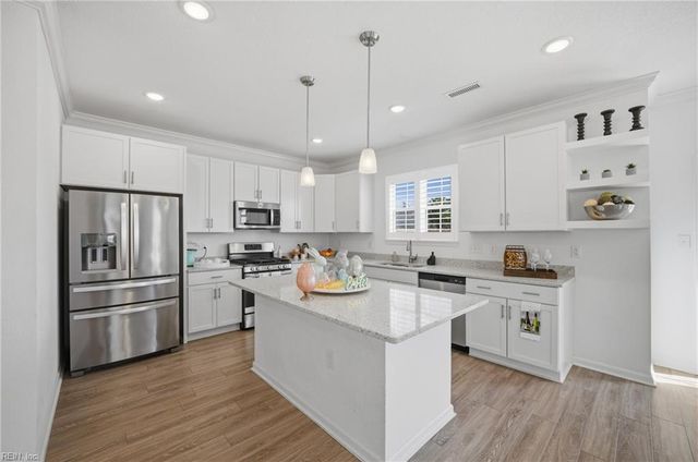 329 Middleton WAY, Chesapeake, VA 23322