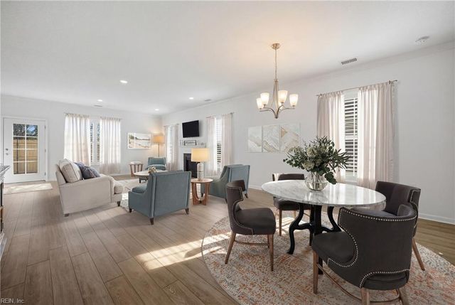 329 Middleton WAY, Chesapeake, VA 23322