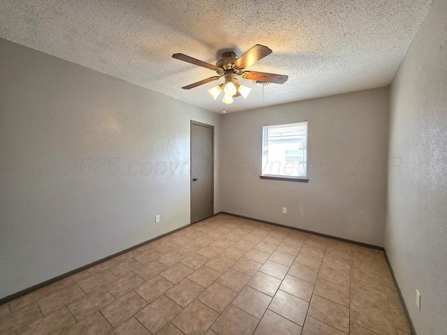 1020 W Sirroco Place, Pampa, TX 79065