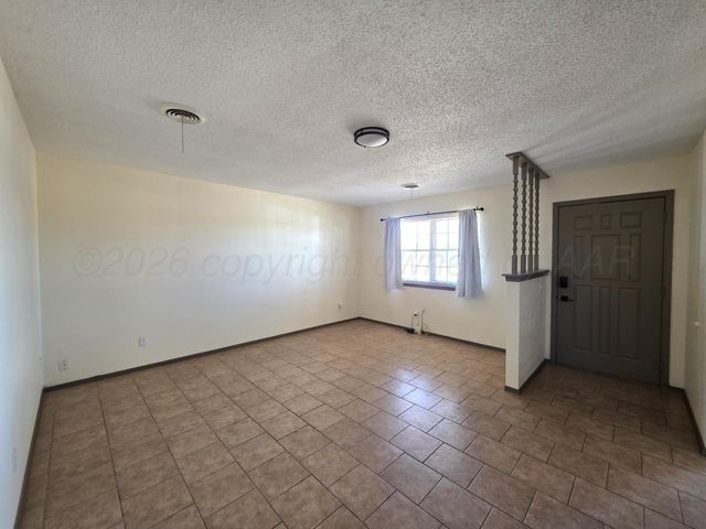 1020 W Sirroco Place, Pampa, TX 79065