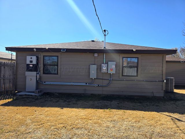 1020 W Sirroco Place, Pampa, TX 79065