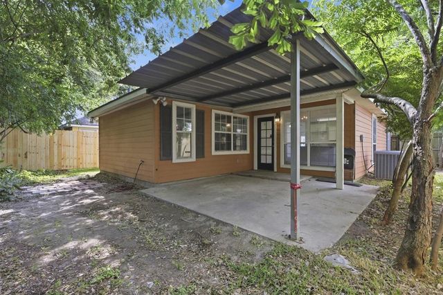 411 E Hale Street, Lake Charles, LA 70601
