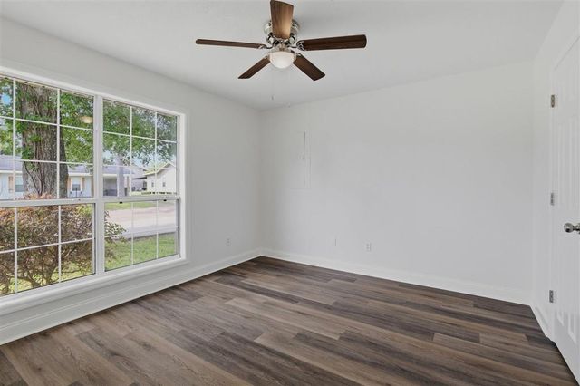411 E Hale Street, Lake Charles, LA 70601