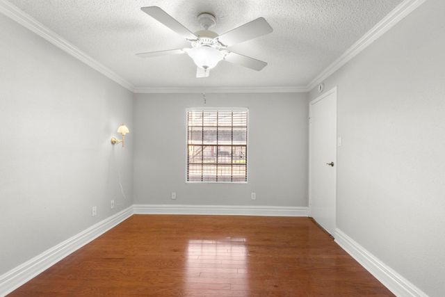 2750 Holly Hall Street 901, Houston, TX 77054