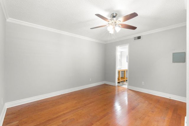 2750 Holly Hall Street 901, Houston, TX 77054