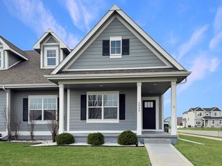 2040 SW Cascade Falls Drive, Ankeny, IA 50023