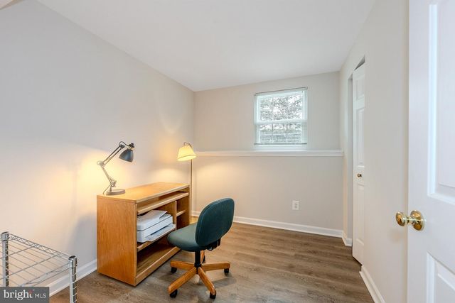 9005 CORIANDER CIR, Manassas, VA 20110