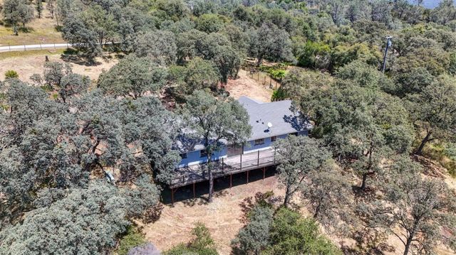 2478 Far Horizon Trl, Pilot Hill, CA 95664