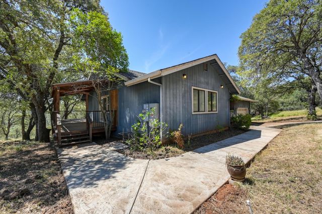 2478 Far Horizon Trl, Pilot Hill, CA 95664