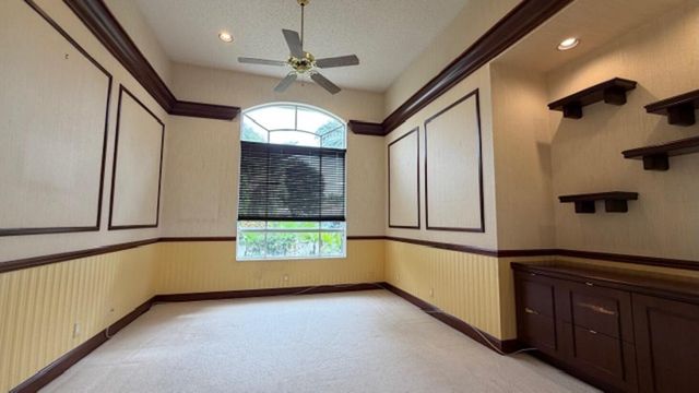 1711 Breakers West Boulevard, West Palm Beach, FL 33411