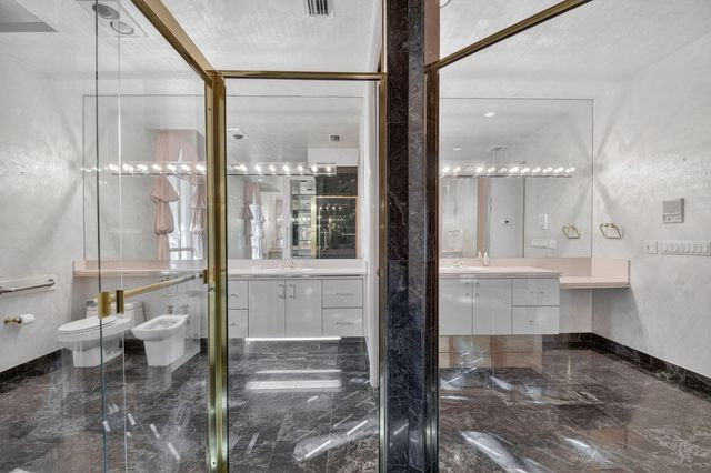 1711 Breakers West Boulevard, West Palm Beach, FL 33411