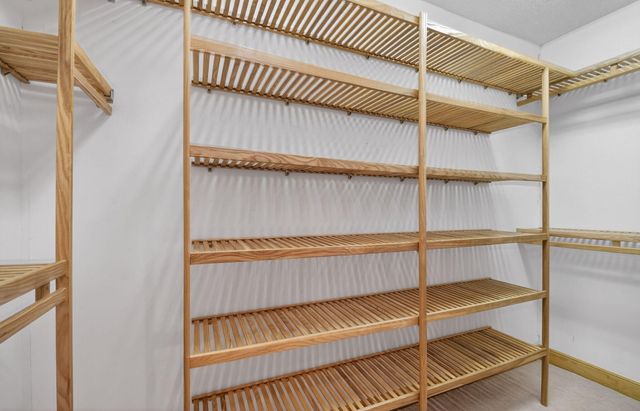 1711 Breakers West Boulevard, West Palm Beach, FL 33411