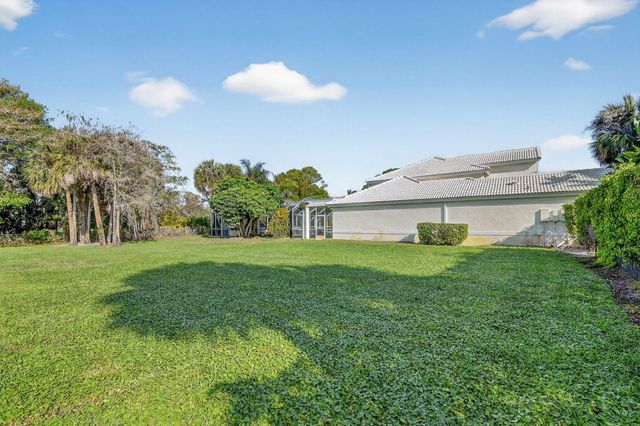 1711 Breakers West Boulevard, West Palm Beach, FL 33411