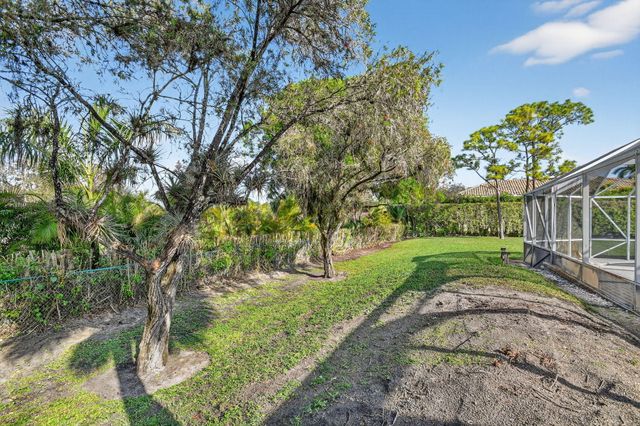 1711 Breakers West Boulevard, West Palm Beach, FL 33411