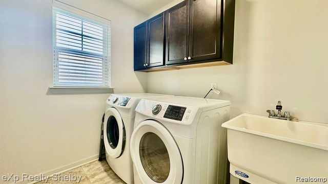 1071 N Sherman Drive A, Royal Oak, MI 48067