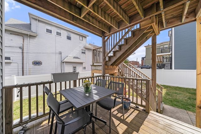 25 Fenwick St 1, Somerville, MA 02145