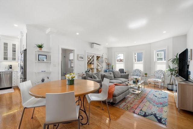 25 Fenwick St 1, Somerville, MA 02145