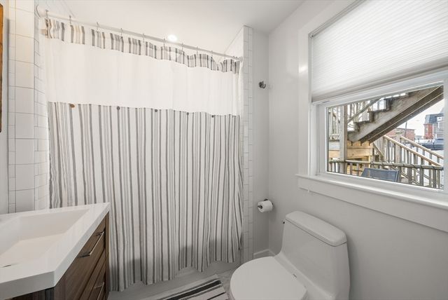 25 Fenwick St 1, Somerville, MA 02145