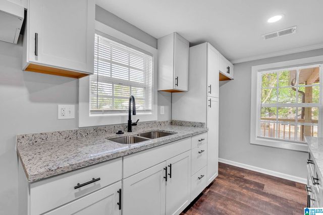 300 6TH STREET, Docena, AL 35060