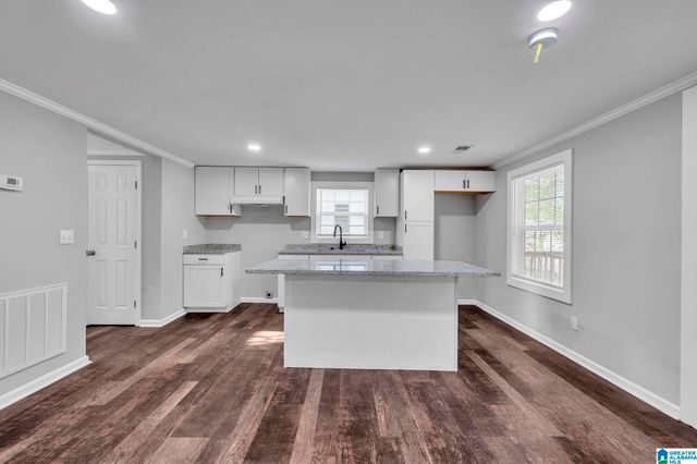 300 6TH STREET, Docena, AL 35060