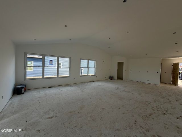 1335 Limerick Lane, Waterville, OH 43566