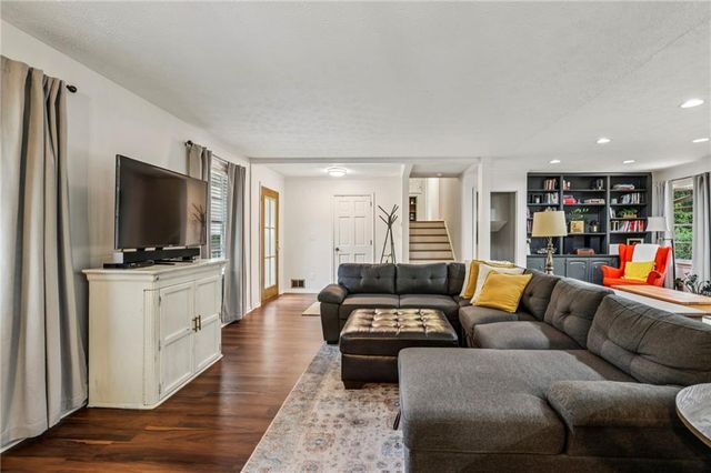 4641 Brunning Court, Dunwoody, GA 30338