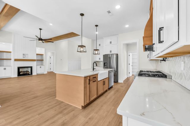 2660 Jarrell Ridge Rd, Clarksville, TN 37043
