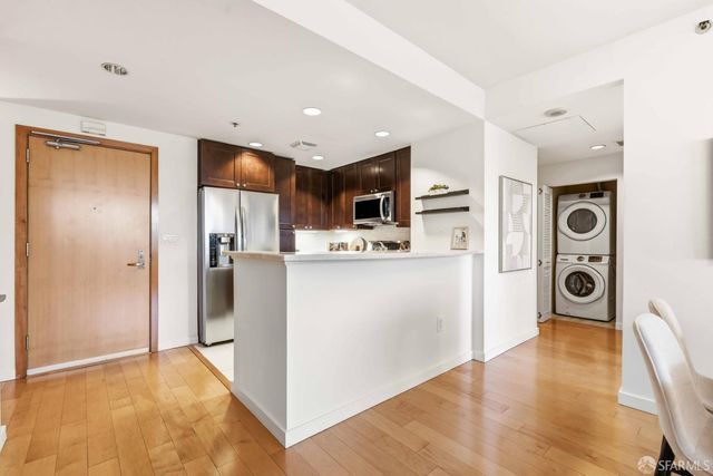 250 King Street 1206, San Francisco, CA 94107