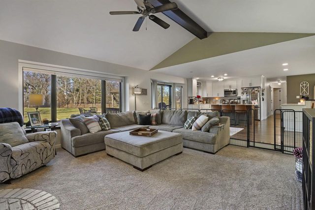 1212 Laurel LANE, Kansasville, WI 53139